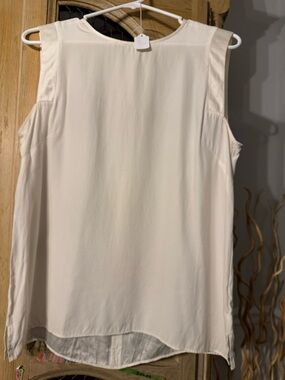 Lafayette 148 Silk Sleeveless Cream Women's Top